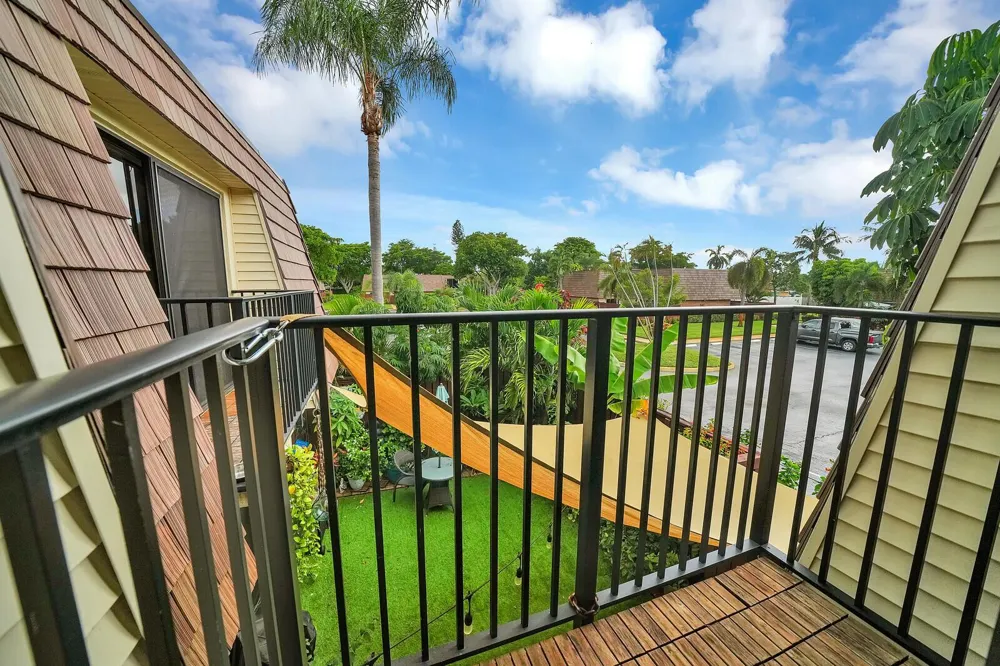 2716 SW 15th Street Deerfield Beach, FL 33442
