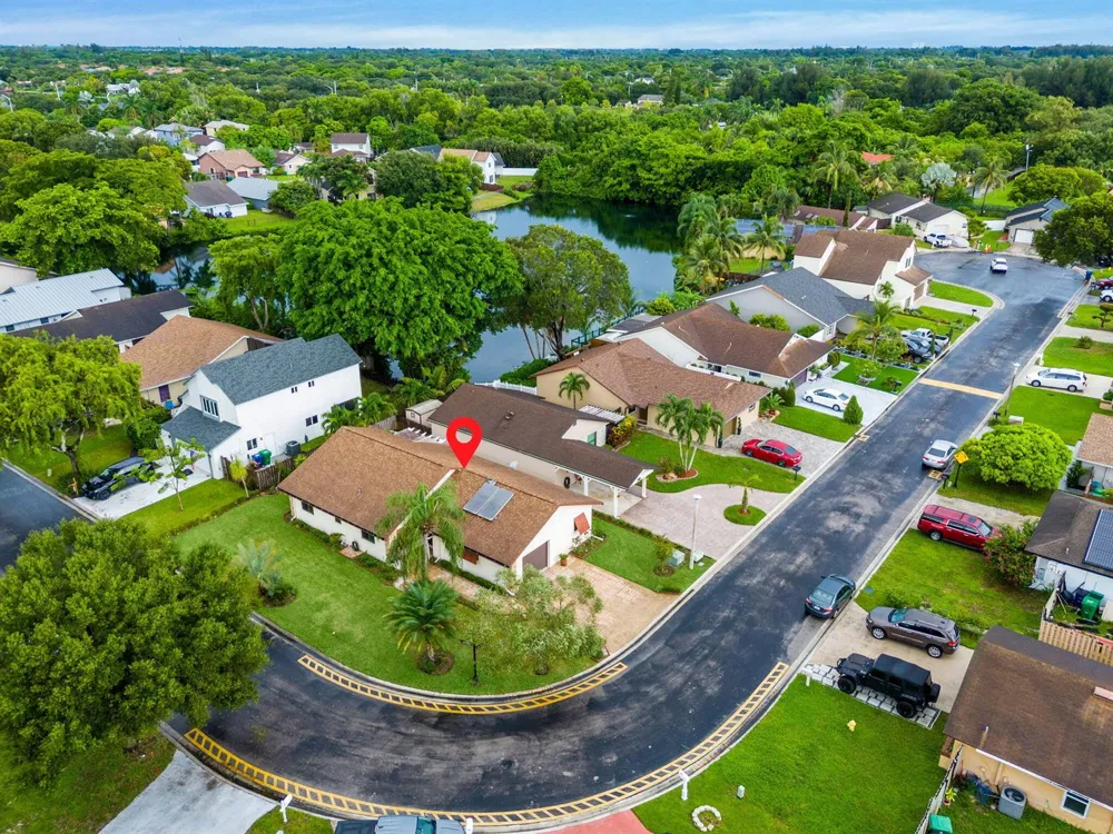 5611 SW 97TH TERRACE Cooper City, FL 33328