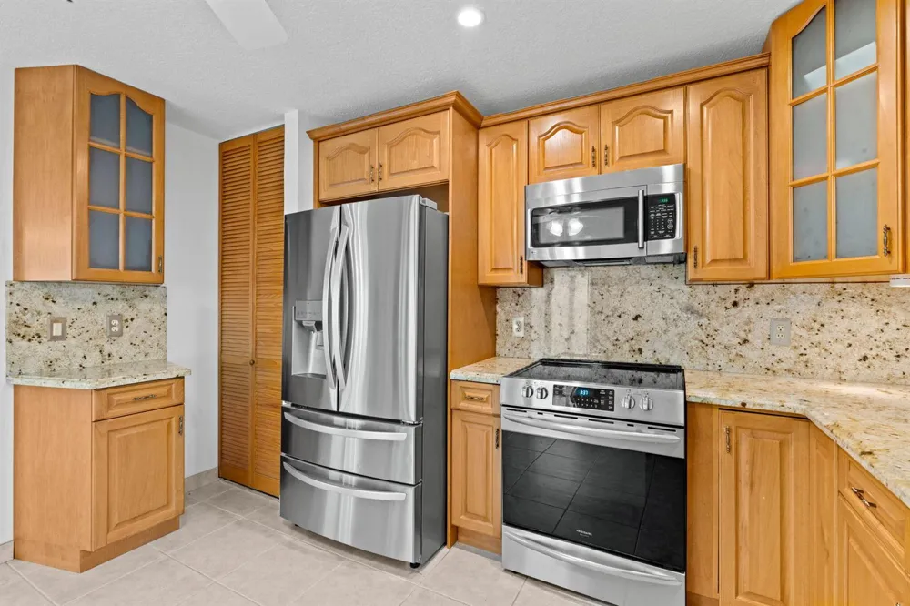 5611 SW 97TH TERRACE Cooper City, FL 33328