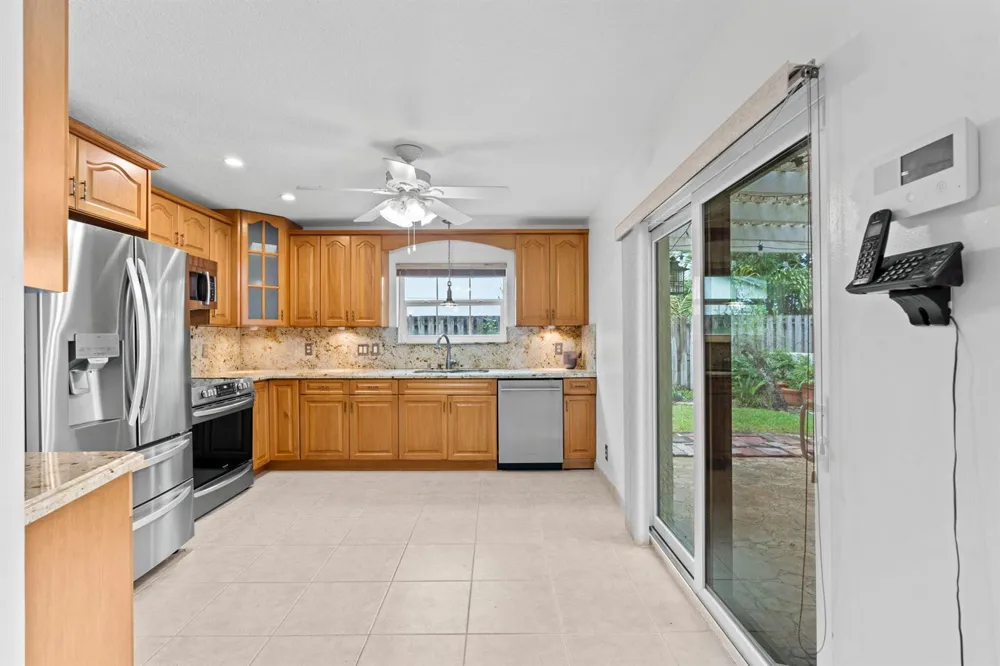 5611 SW 97TH TERRACE Cooper City, FL 33328