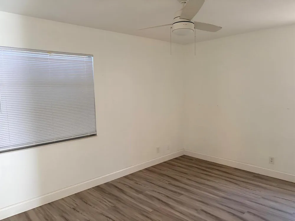 8732 Satalite Terrace Lake Park, FL 33403