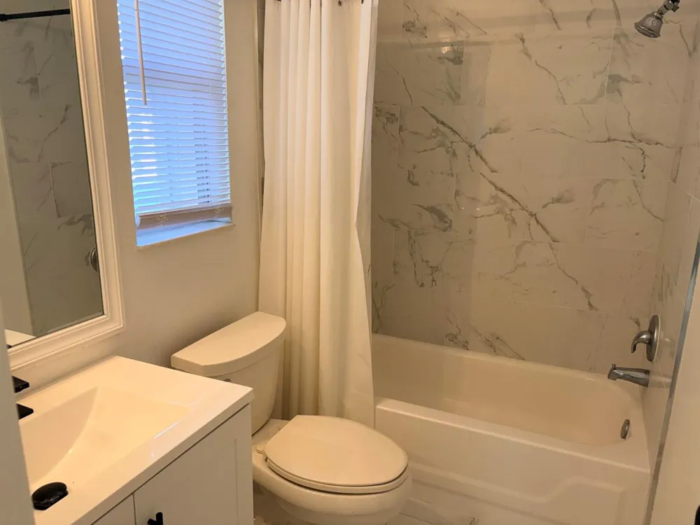 8732 Satalite Terrace Lake Park, FL 33403