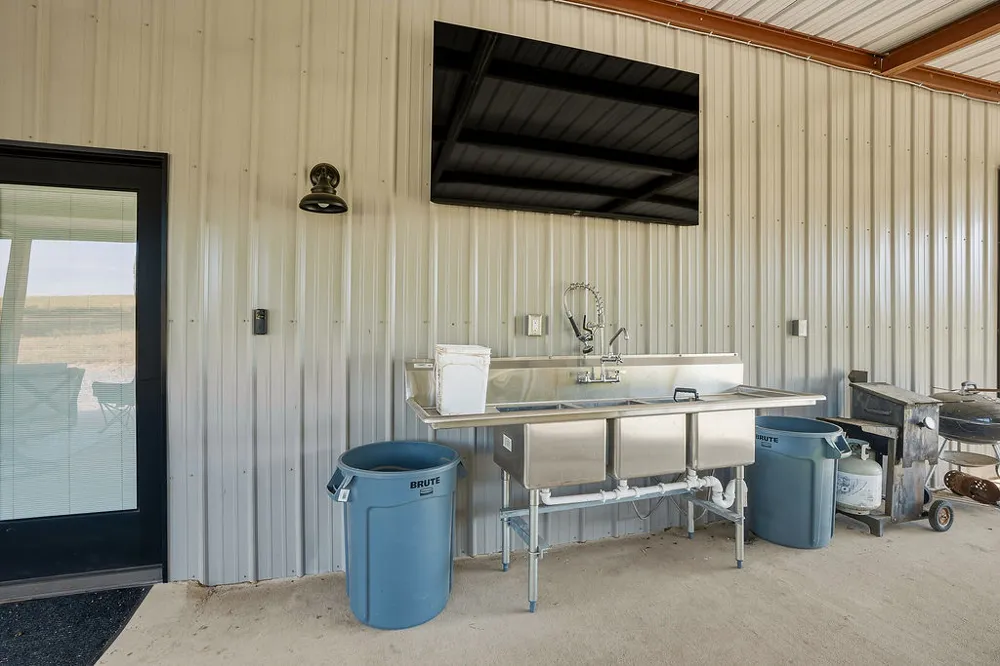 16751 County Road 1620 Fitzhugh, OK 74843