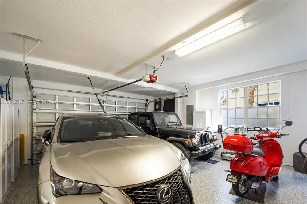 2656 NE 30th Pl Fort Lauderdale, FL 33306