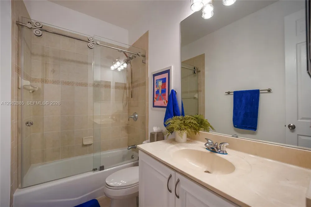 2656 NE 30th Pl Fort Lauderdale, FL 33306