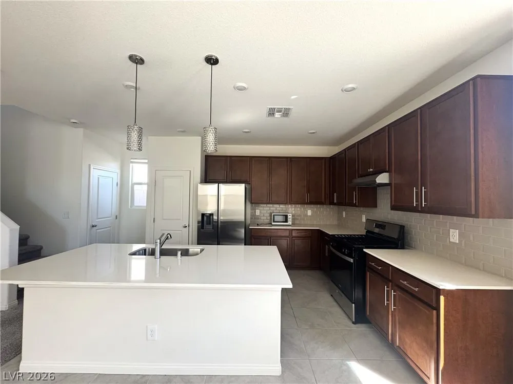9562 Granville Bridge Street Las Vegas, NV 89139