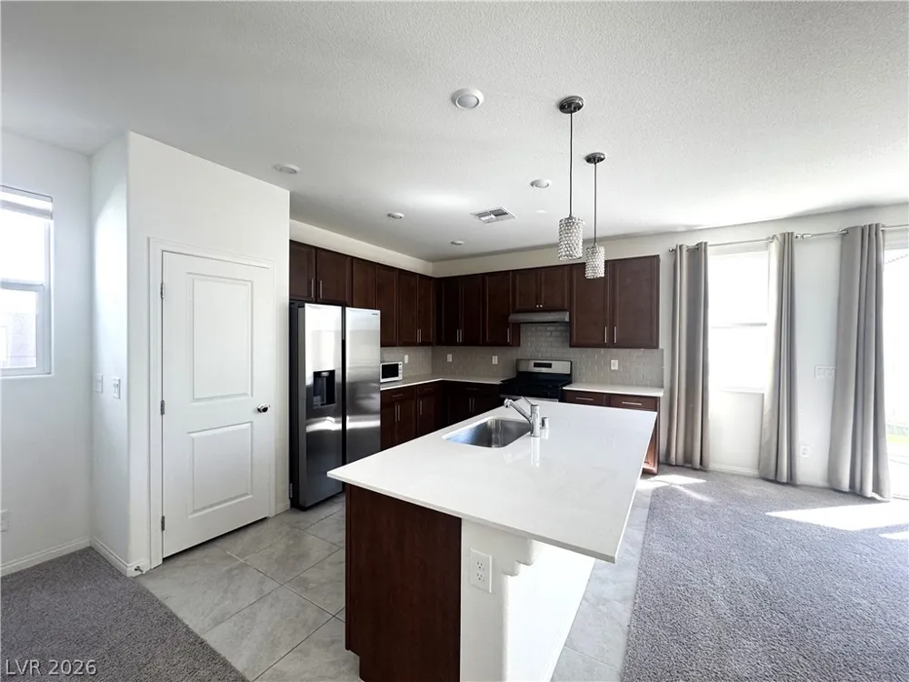 9562 Granville Bridge Street Las Vegas, NV 89139