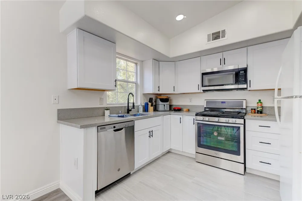 520 Arrowhead Trail #322 Henderson, NV 89015