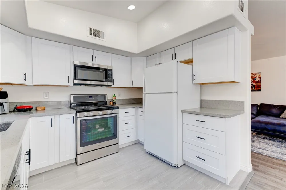 520 Arrowhead Trail #322 Henderson, NV 89015