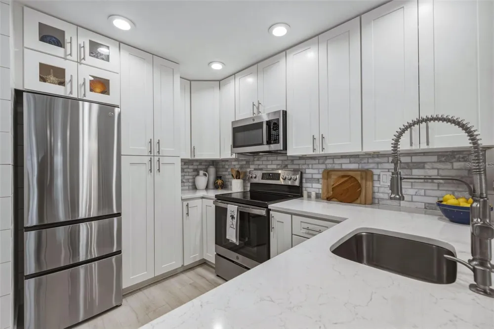 230 MEDALLION BOULEVARD #F Madeira Beach, FL 33708