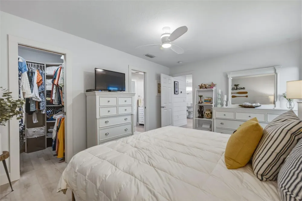 230 MEDALLION BOULEVARD #F Madeira Beach, FL 33708