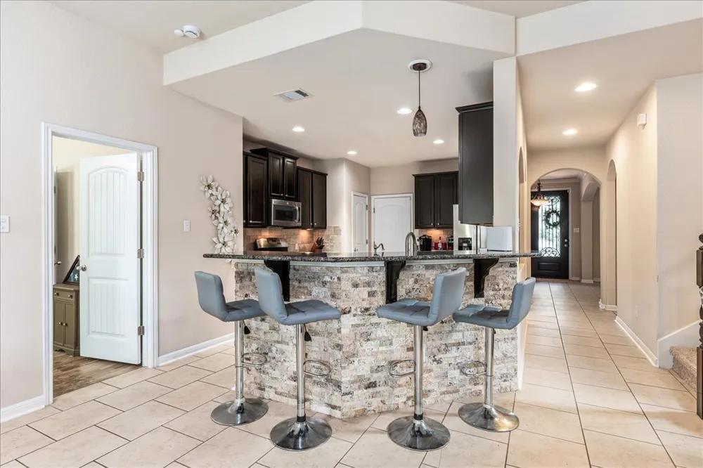 1901 Meandering Meadows Drive Pflugerville, TX 78660