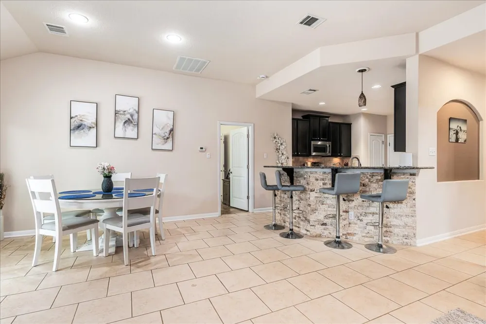 1901 Meandering Meadows Drive Pflugerville, TX 78660
