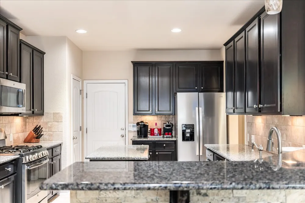 1901 Meandering Meadows Drive Pflugerville, TX 78660