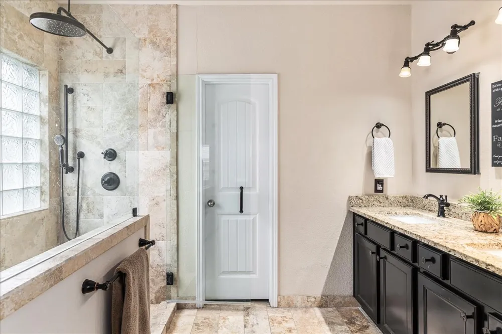 1901 Meandering Meadows Drive Pflugerville, TX 78660