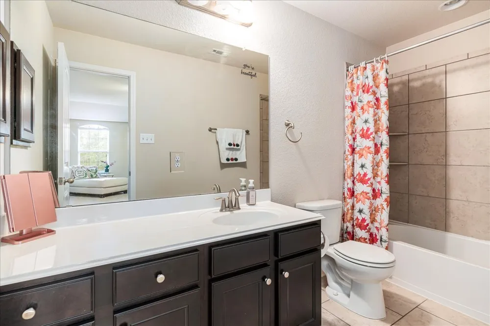 1901 Meandering Meadows Drive Pflugerville, TX 78660