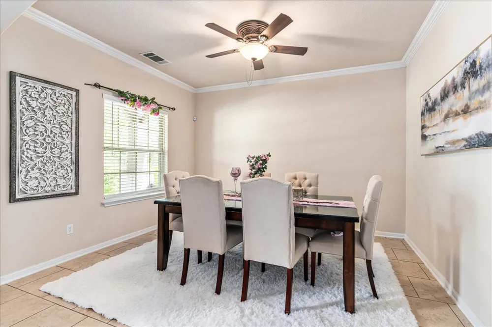 1901 Meandering Meadows Drive Pflugerville, TX 78660