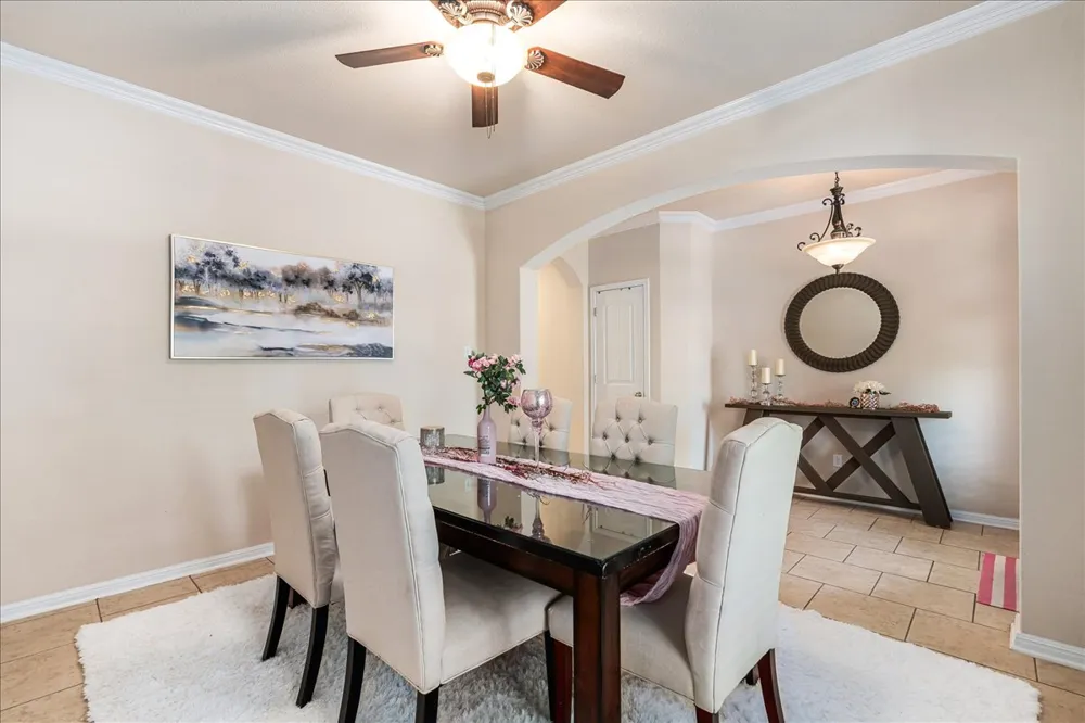 1901 Meandering Meadows Drive Pflugerville, TX 78660