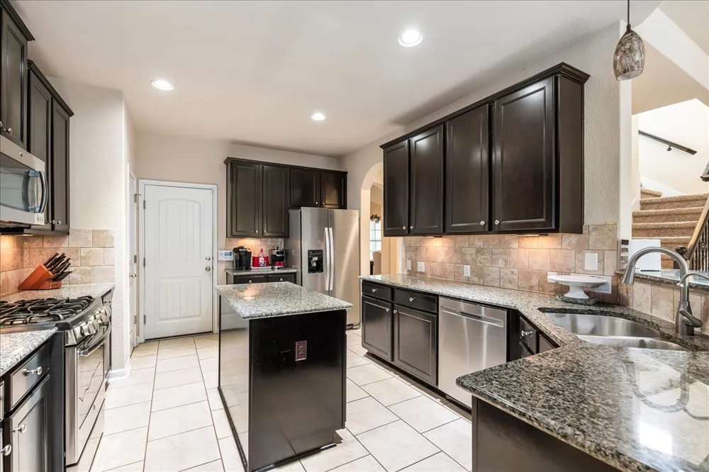 1901 Meandering Meadows Drive Pflugerville, TX 78660