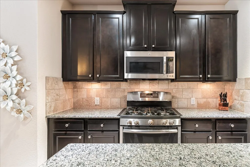 1901 Meandering Meadows Drive Pflugerville, TX 78660