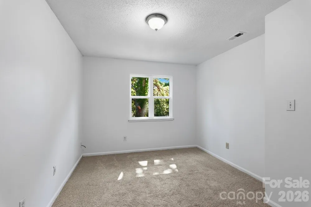 5300 Rolling Oak Lane Charlotte, NC 28227