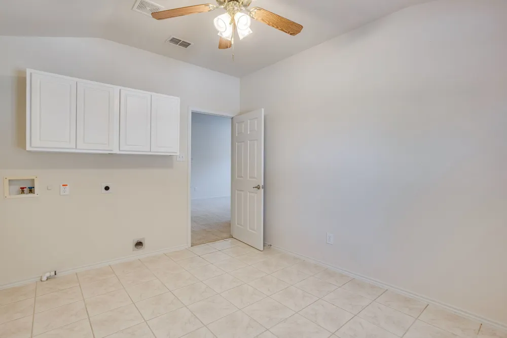 4205 Bayside Court Arlington, TX 76016