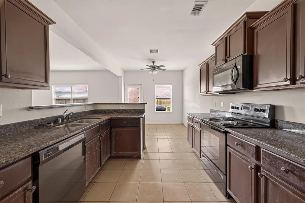 2315 Seabourne Trails Road Rosenberg, TX 77469