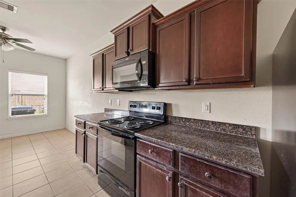 2315 Seabourne Trails Road Rosenberg, TX 77469