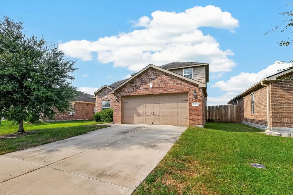 2315 Seabourne Trails Road Rosenberg, TX 77469