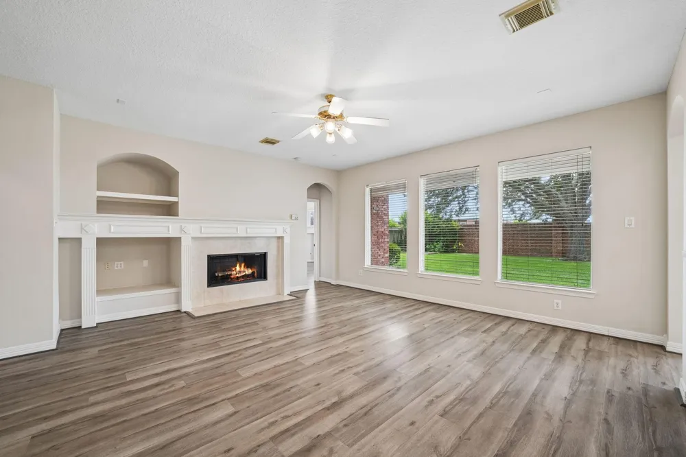 5807 Bayberry Way Sugar Land, TX 77479