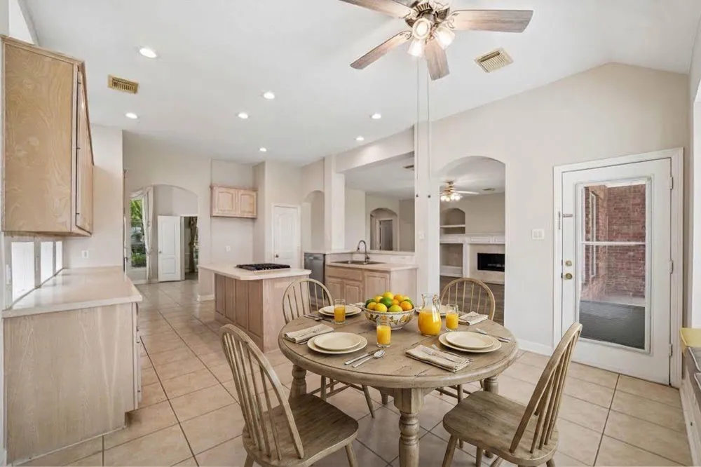 5807 Bayberry Way Sugar Land, TX 77479