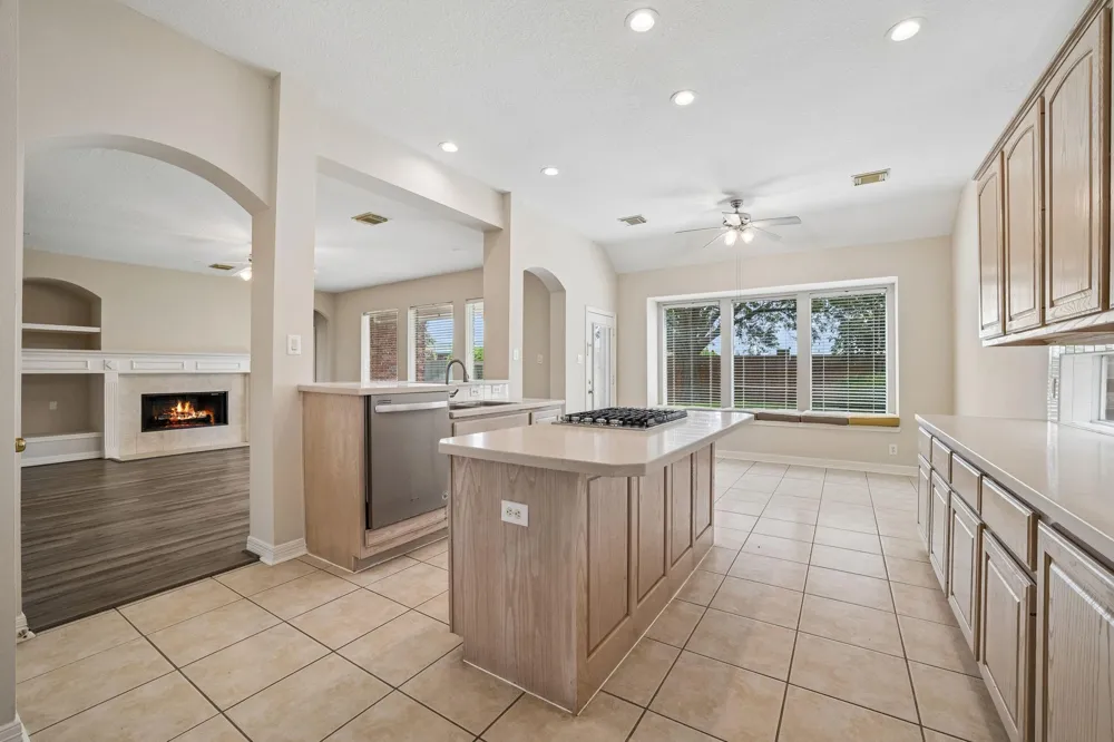 5807 Bayberry Way Sugar Land, TX 77479