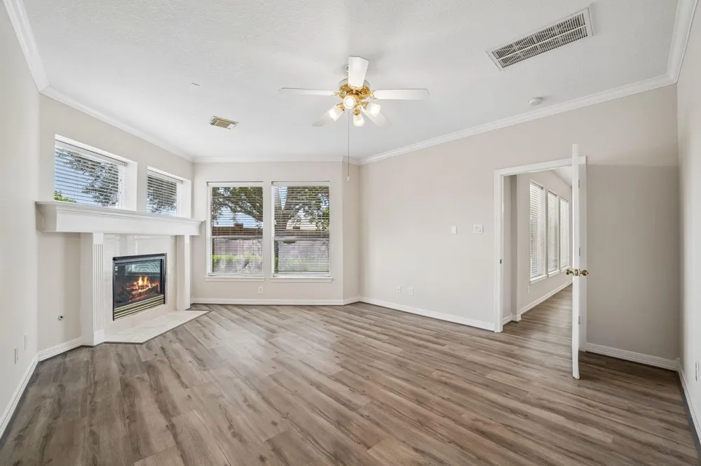 5807 Bayberry Way Sugar Land, TX 77479
