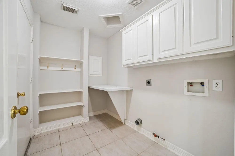 5807 Bayberry Way Sugar Land, TX 77479