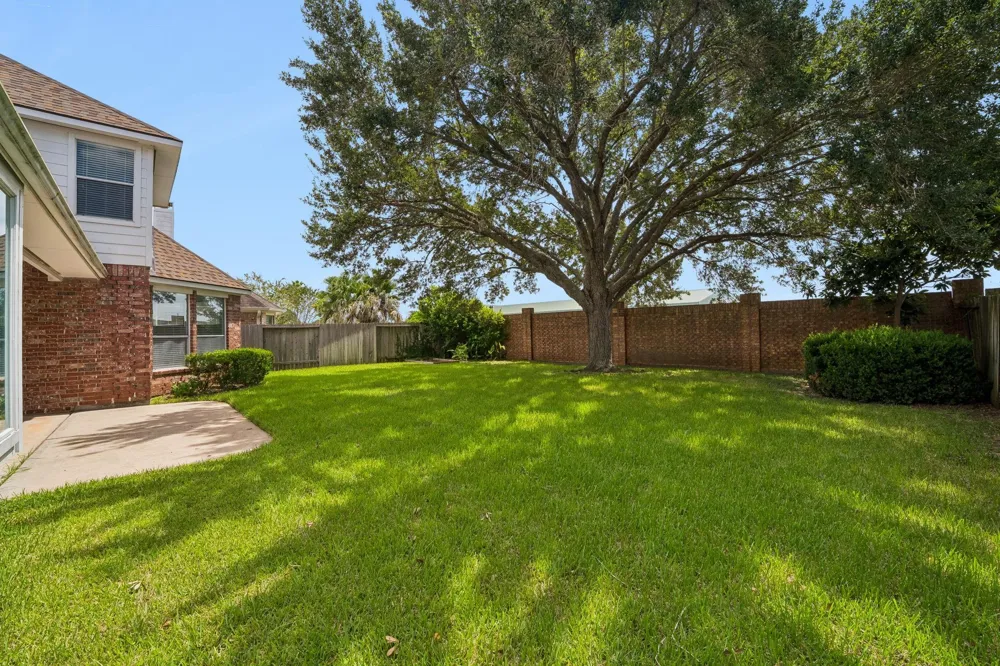5807 Bayberry Way Sugar Land, TX 77479