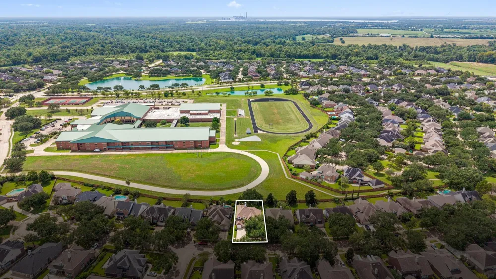 5807 Bayberry Way Sugar Land, TX 77479