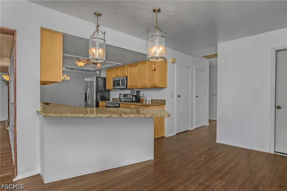 NE 11th Terrace Cape Coral, FL 33909