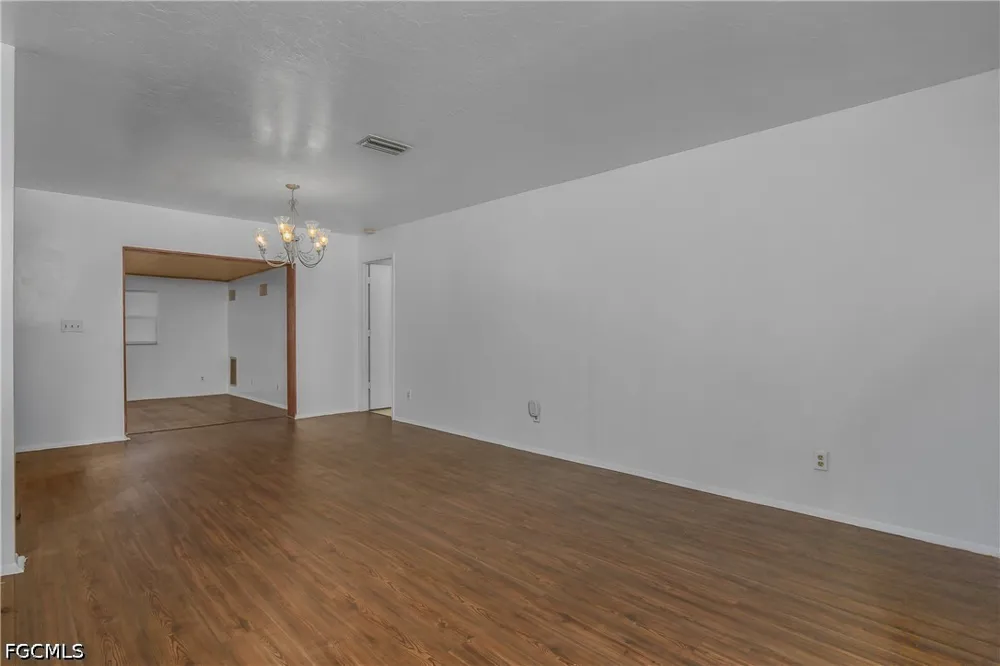 NE 11th Terrace Cape Coral, FL 33909