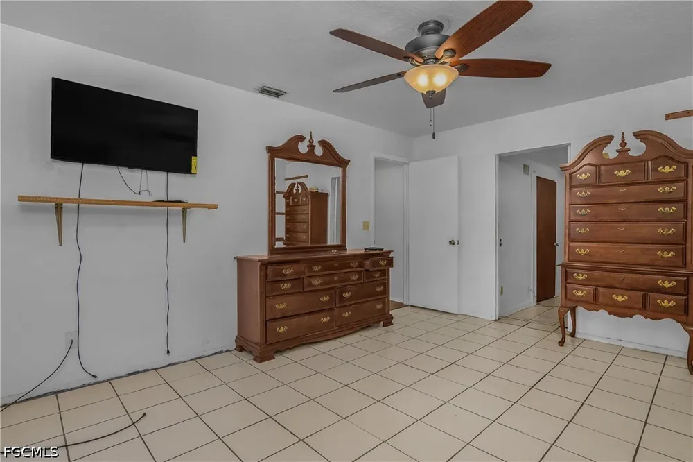 NE 11th Terrace Cape Coral, FL 33909
