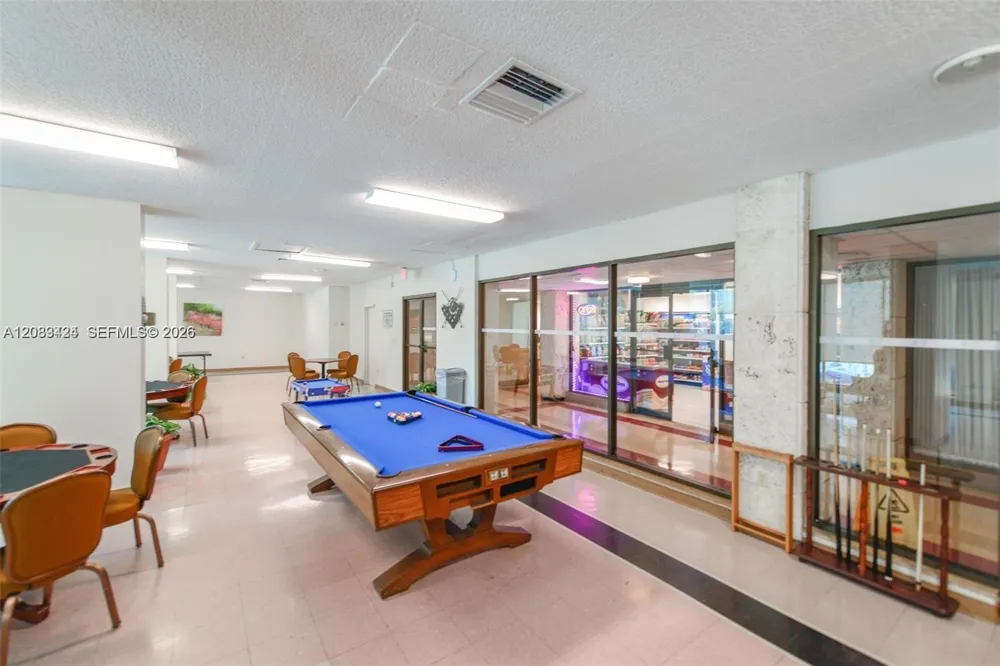 1985 S Ocean Dr #22A Hallandale Beach, FL 33009