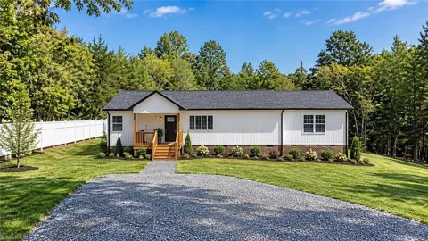 3760 Meadowbrook Drive