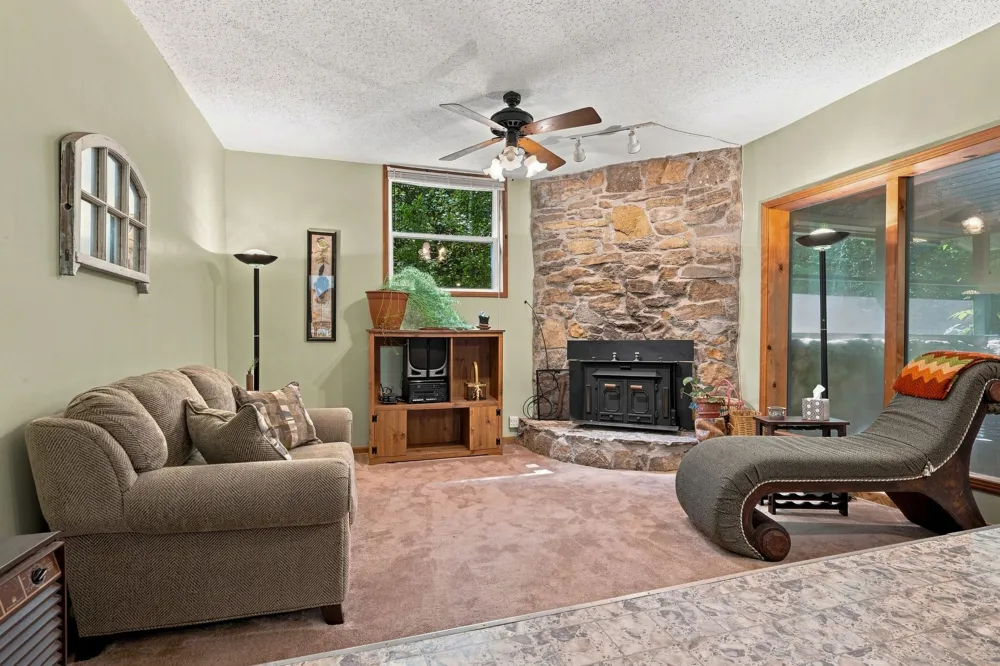 1456 Sams Creek Rd Ashland City, TN 37015
