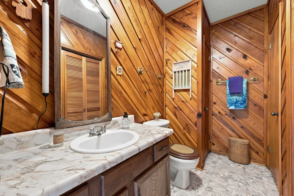 1456 Sams Creek Rd Ashland City, TN 37015
