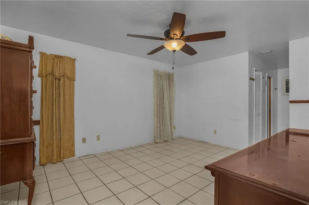 1121 NE 11th Terrace Cape Coral, FL 33909