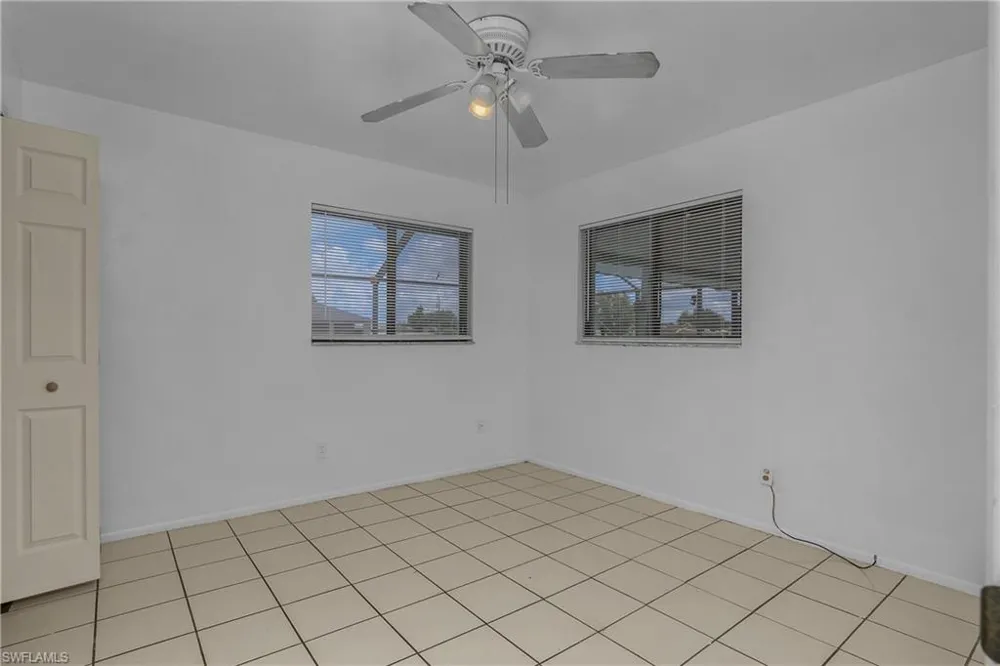 1121 NE 11th Terrace Cape Coral, FL 33909