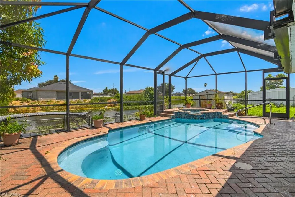 1121 NE 11th Terrace Cape Coral, FL 33909
