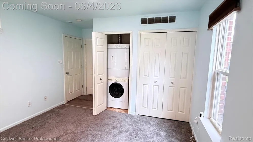 283 E Palmer Street Detroit City, MI 48202