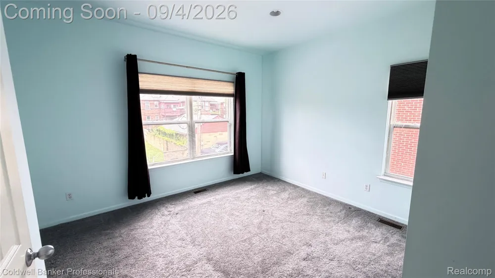 283 E Palmer Street Detroit City, MI 48202