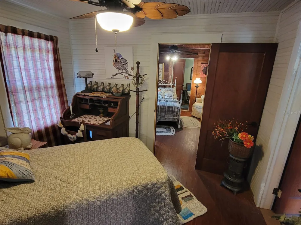 900 BOKHARA PLACE Sarasota, FL 34232