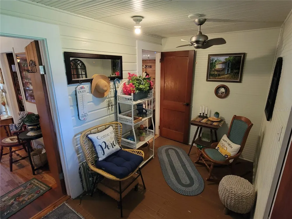 900 BOKHARA PLACE Sarasota, FL 34232